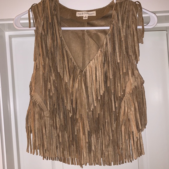 Women’s tan suede fringe vest - Picture 3 of 3